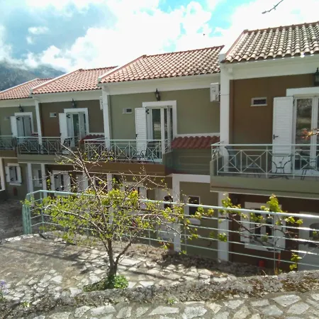 アパート Dogis Retreat Agia Efimia