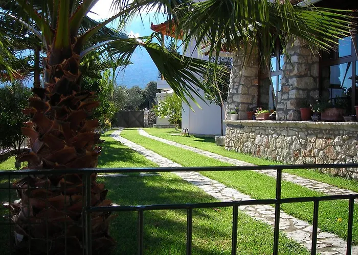 Dogis Retreat